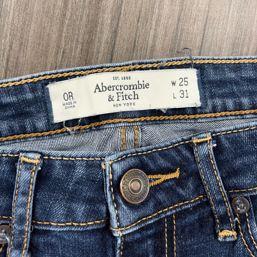 A&F pants - Picture 2 of 2